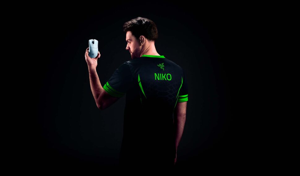 Razer lança DeathAdder V4 Pro Ultraleve à Preço Elite